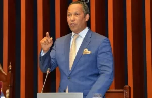 Senador a favor de puente humanitario en Haití