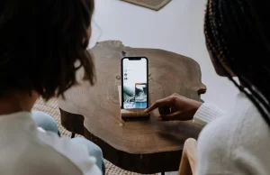 Desde asteroides a monstruos: TikTok inundada por teorías conspirativas con IA