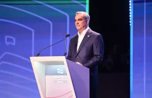 Presidente anuncia inversión en Gran Arena del Cibao y los estadios Cibao y Julián Javier