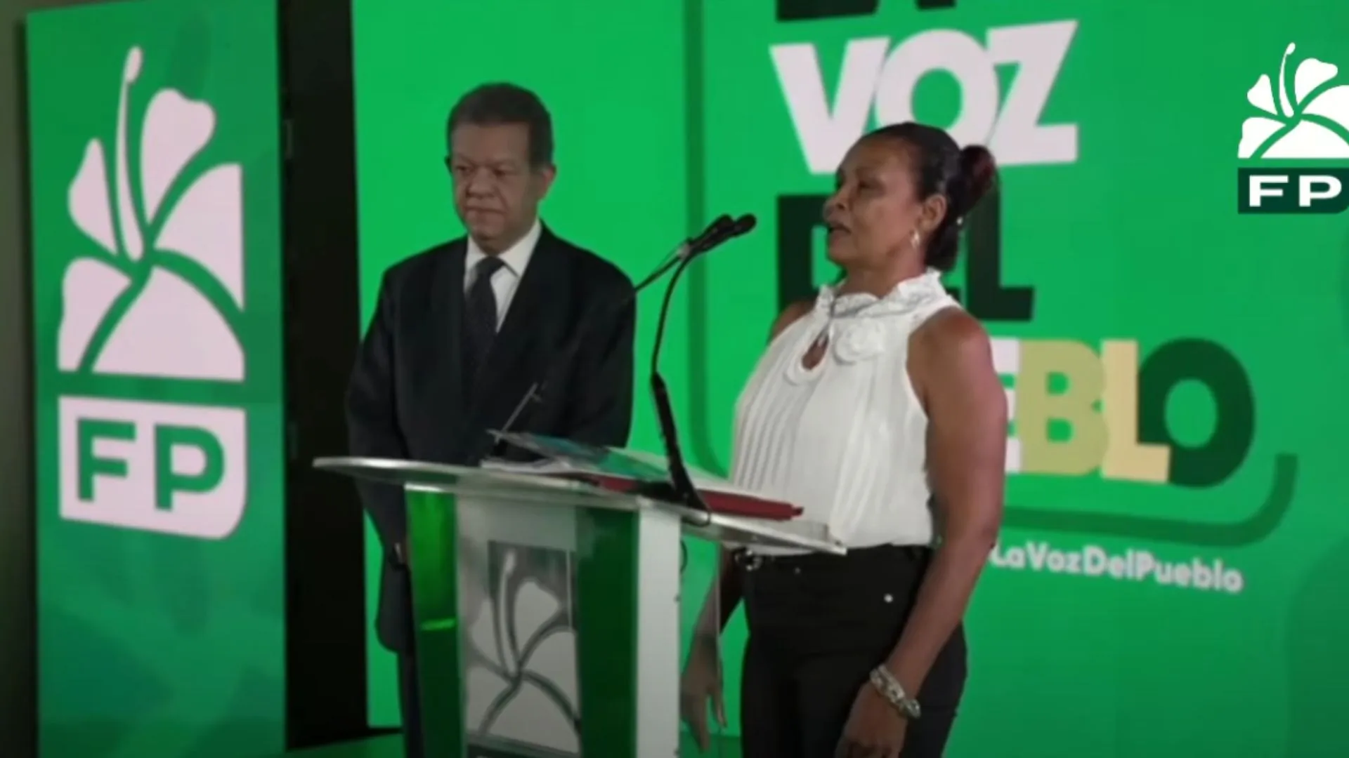 Leonel estrena «La Voz del Pueblo» con duras críticas al Gobierno