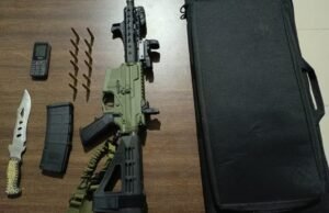 Autoridades ocupan armas de alto calibre mediante allanamientos en Dajabón