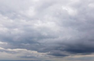 Prevén aguaceros y tronadas para este viernes