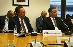 Valdez Albizu participa en las reuniones anuales del FMI y GBM