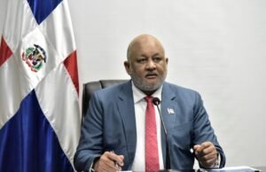 Roberto Fulcar presenta querella por difamación contra Ángel Martínez