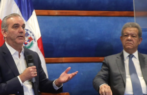 Presidente Abinader y expresidente Fernández se reúnen para reforzar posición unificada ante la crisis haitiana