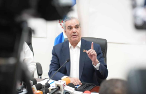 Abinader dice que la alimentación escolar estará garantizada desde el primer día de clases