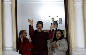 Nicolás Maduro llama a la oposición de Venezuela a dialogar por el país