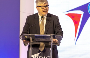 Secretario general OACI elogia labor del IDAC y crecimiento transporte aéreo en RD