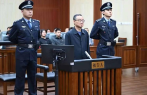 Condenan a muerte en China a exministro de Agricultura por corrupción