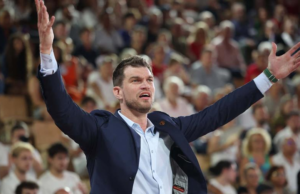 Tiago Splitter entrenará a los Blazers como técnico interino tras arresto de Billups