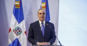 Abinader se reunirá con empresarios para estabilizar precios de alimentos y servicios ante crisis internacional