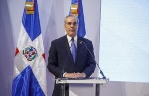 Abinader se reunirá con empresarios para estabilizar precios de alimentos y servicios ante crisis internacional