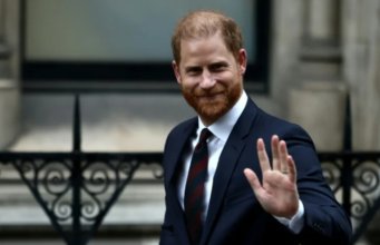 Príncipe Enrique y Elton John demandan fuerte indemnización al Daily Mail