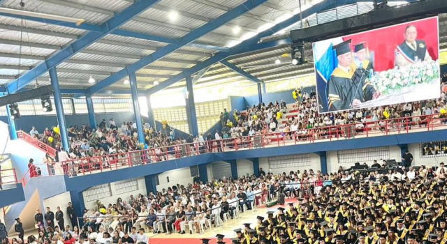 UCNE entrega 263 nuevos profesionales en su 48 aniversario