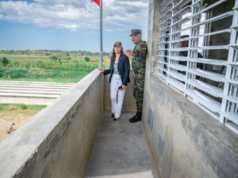 Ministro de Defensa y embajadora Leah Campos recorren la frontera por Dajabón
