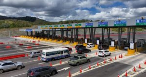 SS 2026 rompe récord histórico de tránsito vehicular: más de 891,000 han cruzado peajes en tres días