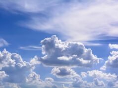 Viento moderado del noreste generará aguaceros